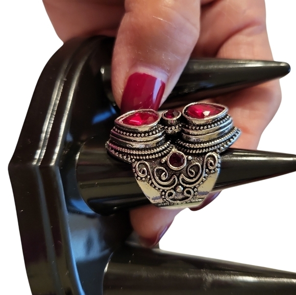 NEW Vintage Boho look red cubic zirconia size 8 - Picture 3 of 13